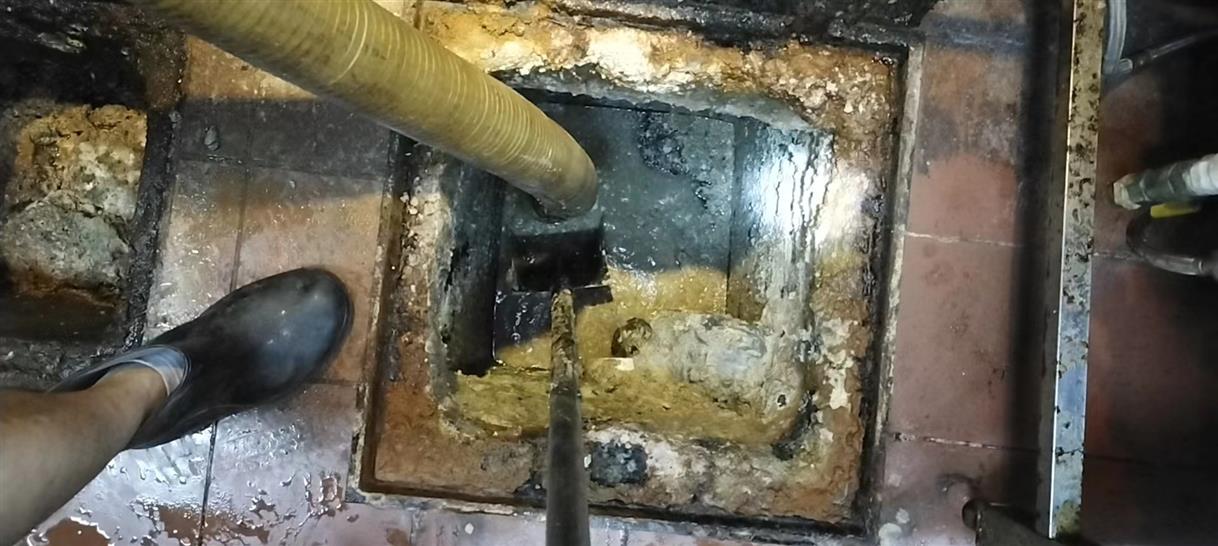 潭牛镇污水池清理一般都有毒气，怎么预防中毒呢？