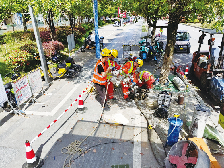 潭牛镇UV-CIPP紫外光固化修复