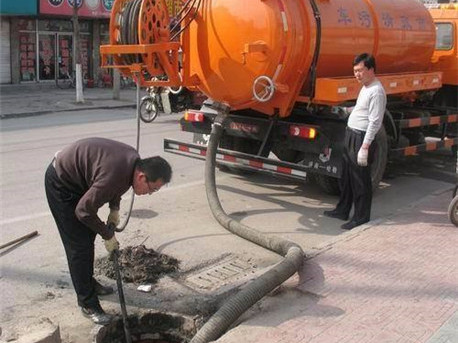 潭牛镇清掏化粪池,健康生活从这里开始